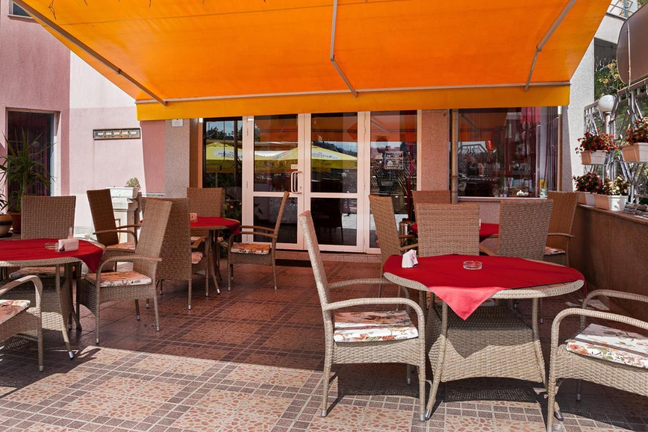 Family Hotel Gerdjika プロヴディフ エクステリア 写真